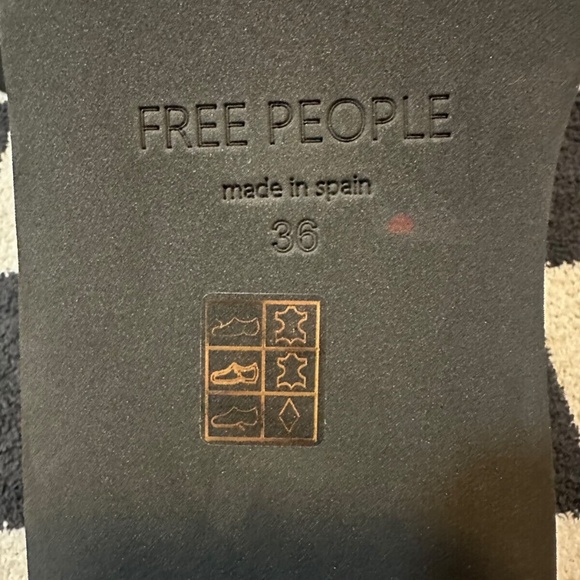 NWOB Free People Mantra Green Suede Platform Women's Mules - Picture 6 of 6